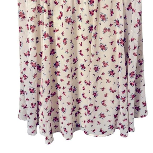 Torrid Plus Size 2 (2X / 18-20) White Floral Chiffon Flutter-Sleeve Dress – Flow - Picture 4 of 10